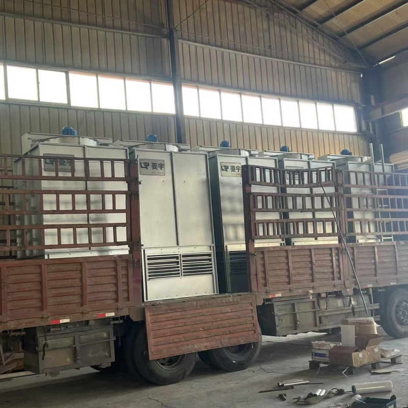 湖北客戶批量采購菱宇車載式方形逆流高溫型鋼板冷卻塔為主機(jī)設(shè)備服務(wù)